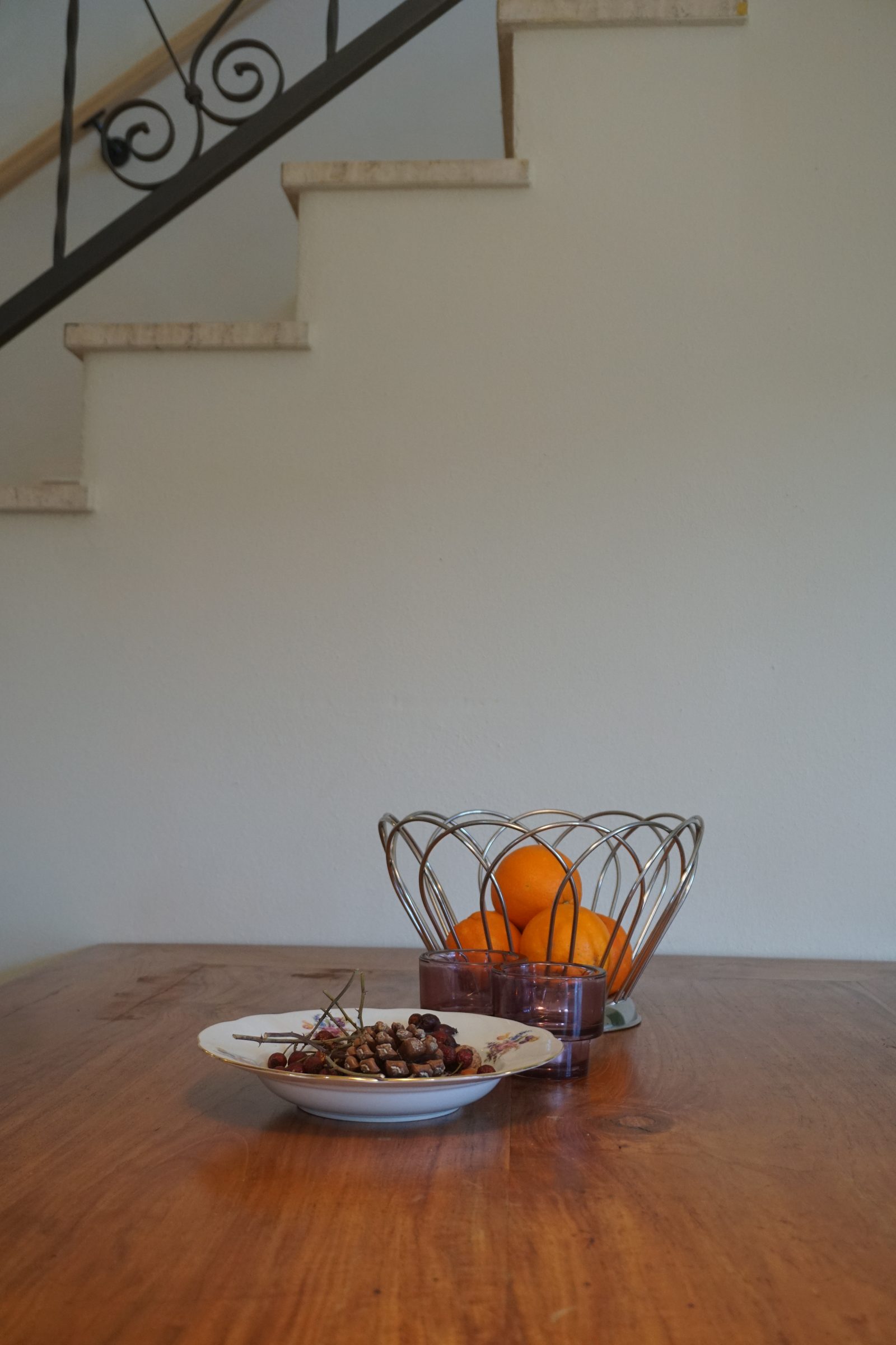 Dining table detail